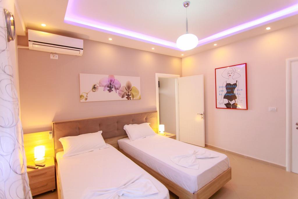 Blue Sea Apartments ساراندا المظهر الخارجي الصورة