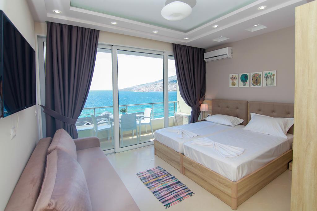 Blue Sea Apartments ساراندا المظهر الخارجي الصورة