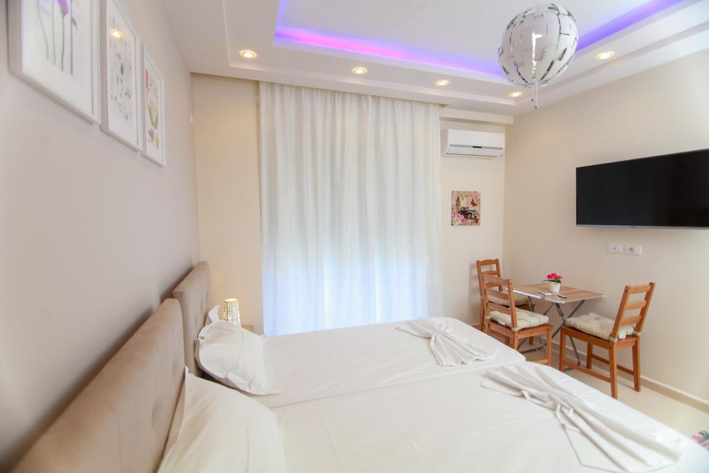 Blue Sea Apartments ساراندا المظهر الخارجي الصورة